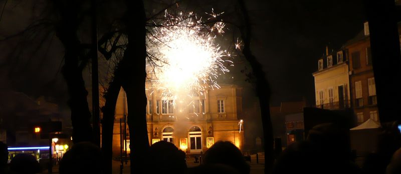 25 12 08 facade théatre Moulins noël 08 (8)