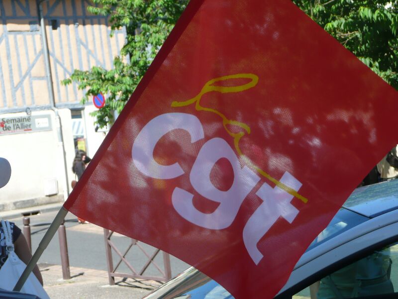 Manif moulins 13 06 09 rue de la colère (15)