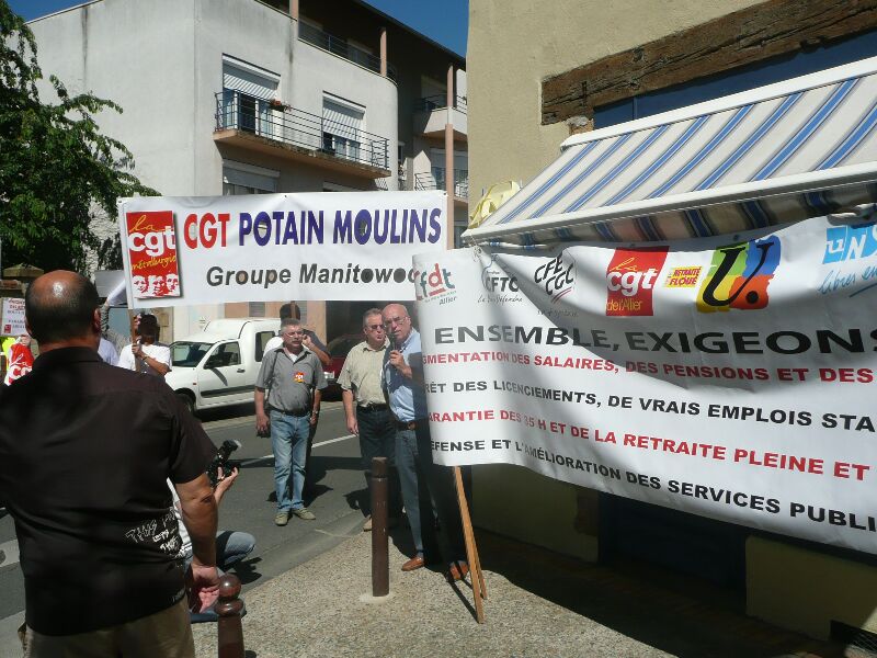 Manif moulins 13 06 09 rue de la colère (18)