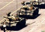 Sarkozy arrête les chars à Tiananmen