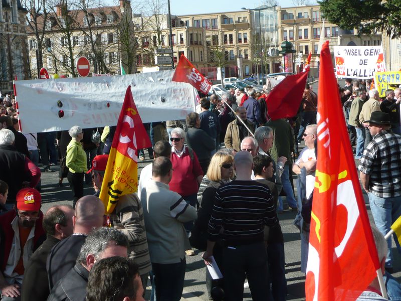 23 03 10 manif moulins (4)