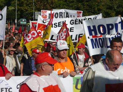 2 10 10 manif retraites moulins (7)