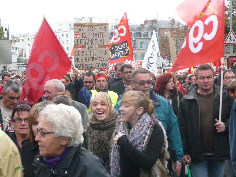 16 10 10 manif moulins retraites (32)