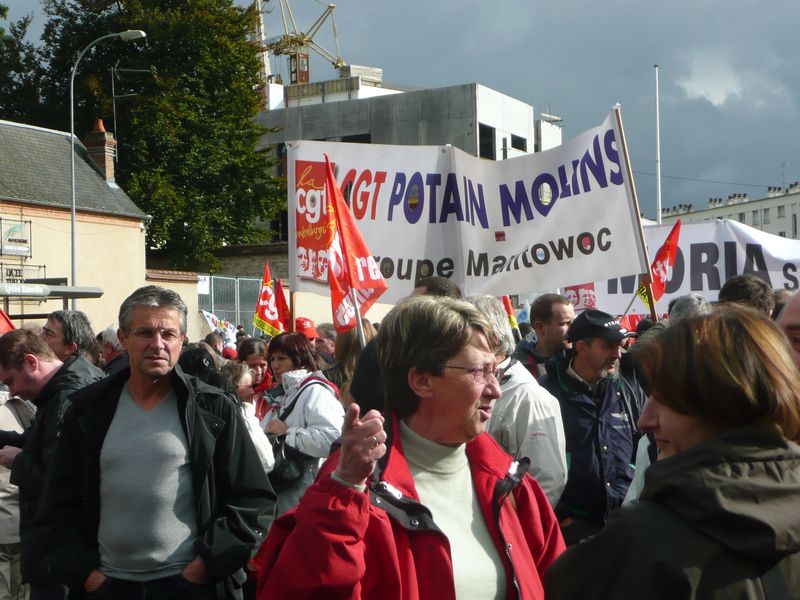 16 10 10 manif moulins retraites (16)