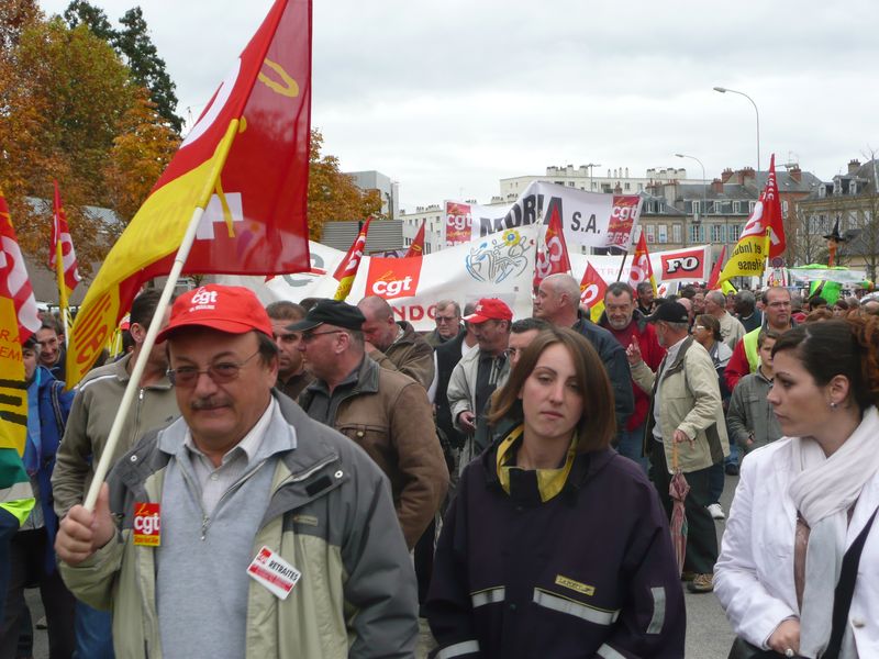 6 11 10 manif retraites moulins (5)