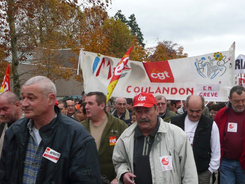 6 11 10 manif retraites moulins (7)