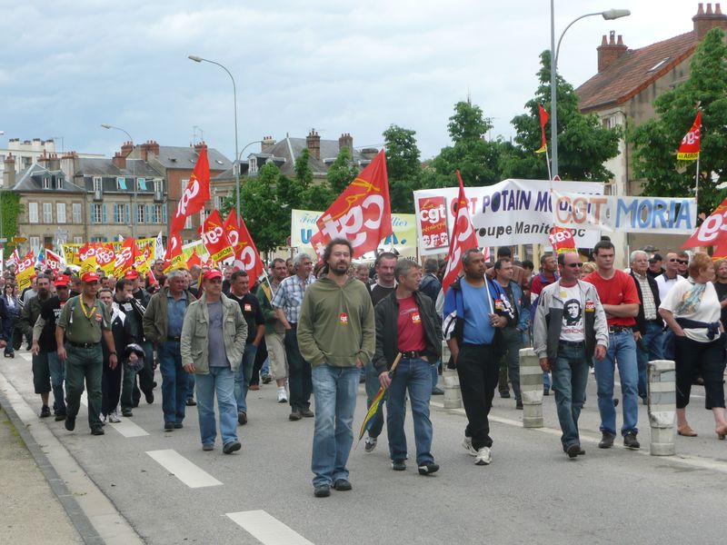 27 05 10 manif moulins retraites (12)