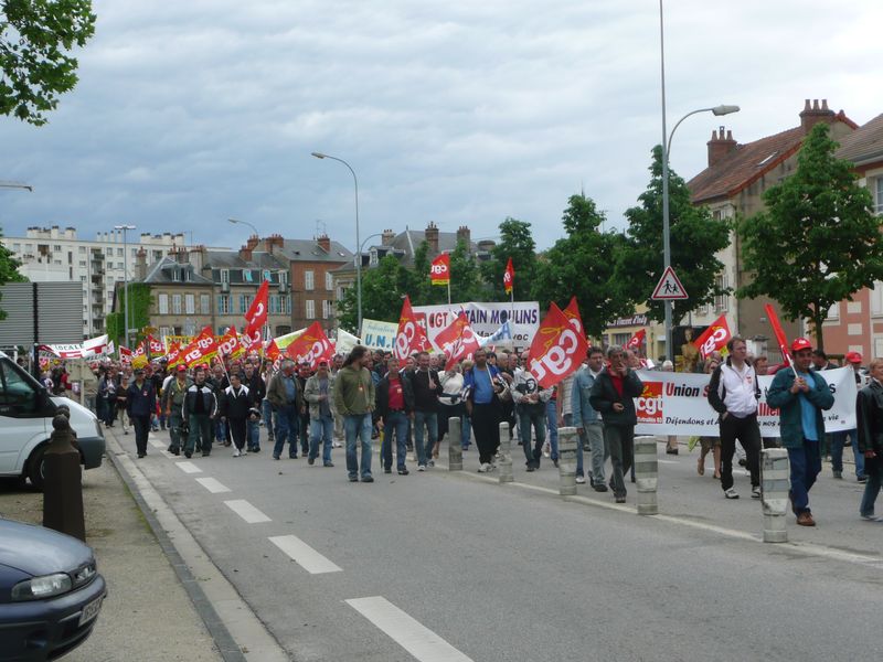 27 05 10 manif moulins retraites (11)