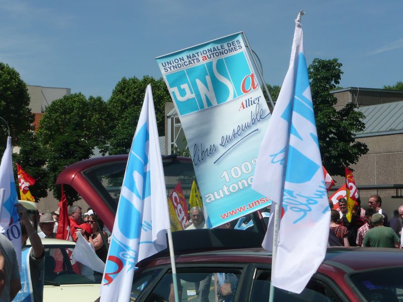 Manif retraites moulins 24 6 10 (4)