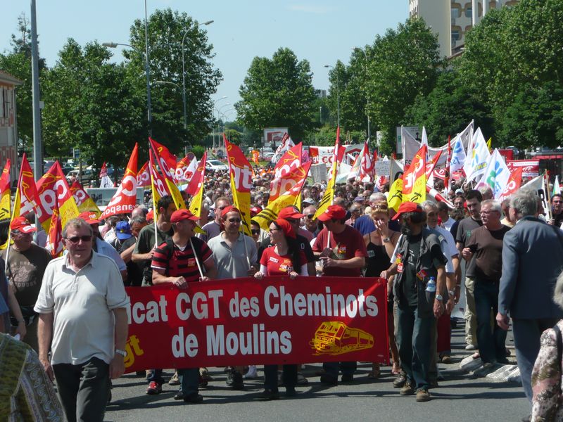 Manif retraites moulins 24 6 10 (56)