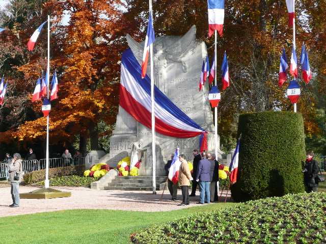 Monument au morts de moulins