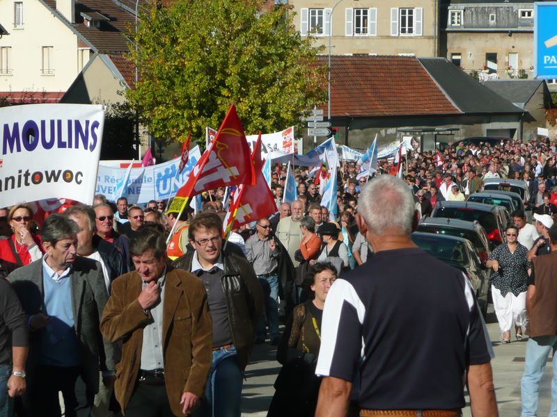 2 10 10 manif retraites moulins (17)