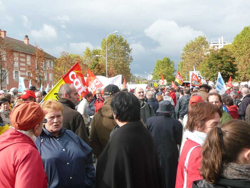 16 10 10 manif moulins retraites (14)