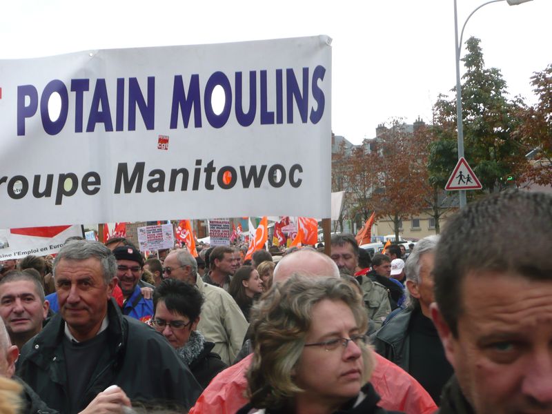 16 10 10 manif moulins retraites (28)