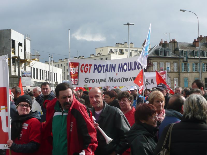 16 10 10 manif moulins retraites (19)