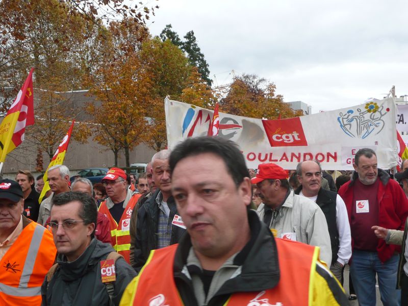 6 11 10 manif retraites moulins (6)