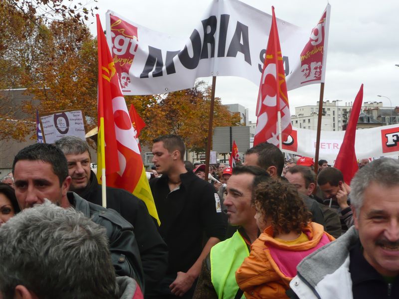 6 11 10 manif retraites moulins (9)