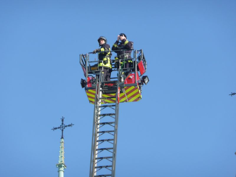 Au ciel avec les pompiers ! (4)