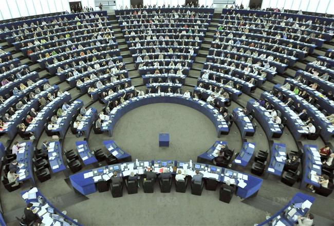 Les-eurodeputes-approuvent-la-creation-d-un-service-diplomatique-de-l-UE_-(Photo-AFP)