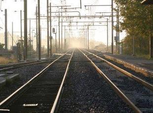 2598720855-allier-il-se-jette-sous-le-train