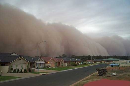 Tsunami-_sur_les_maisons