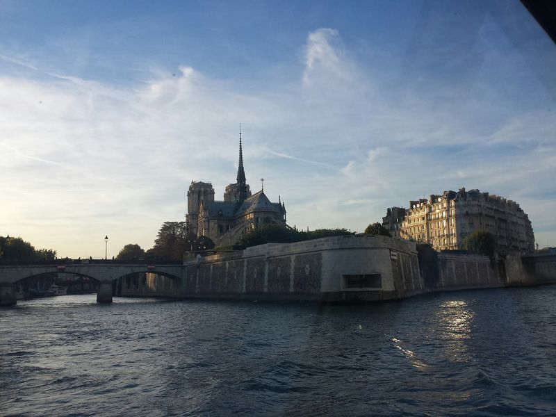 Bateau mouche 1