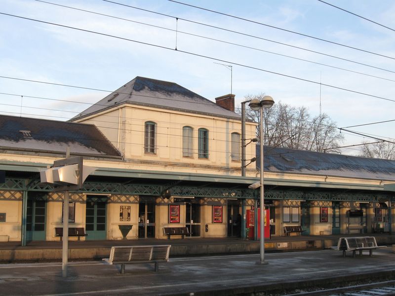 Gare de Moulins